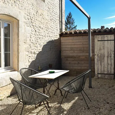 بيت للعطل 2 Bedroom Lovely In