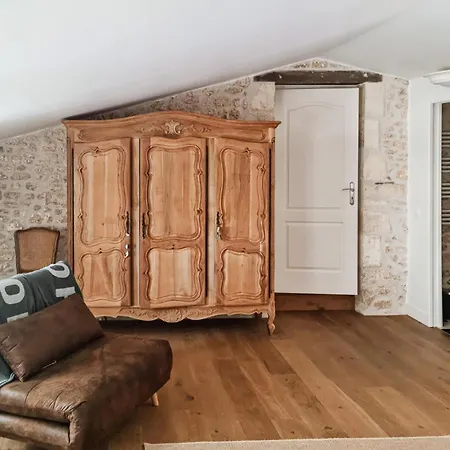 2 Bedroom Lovely In بيت للعطل